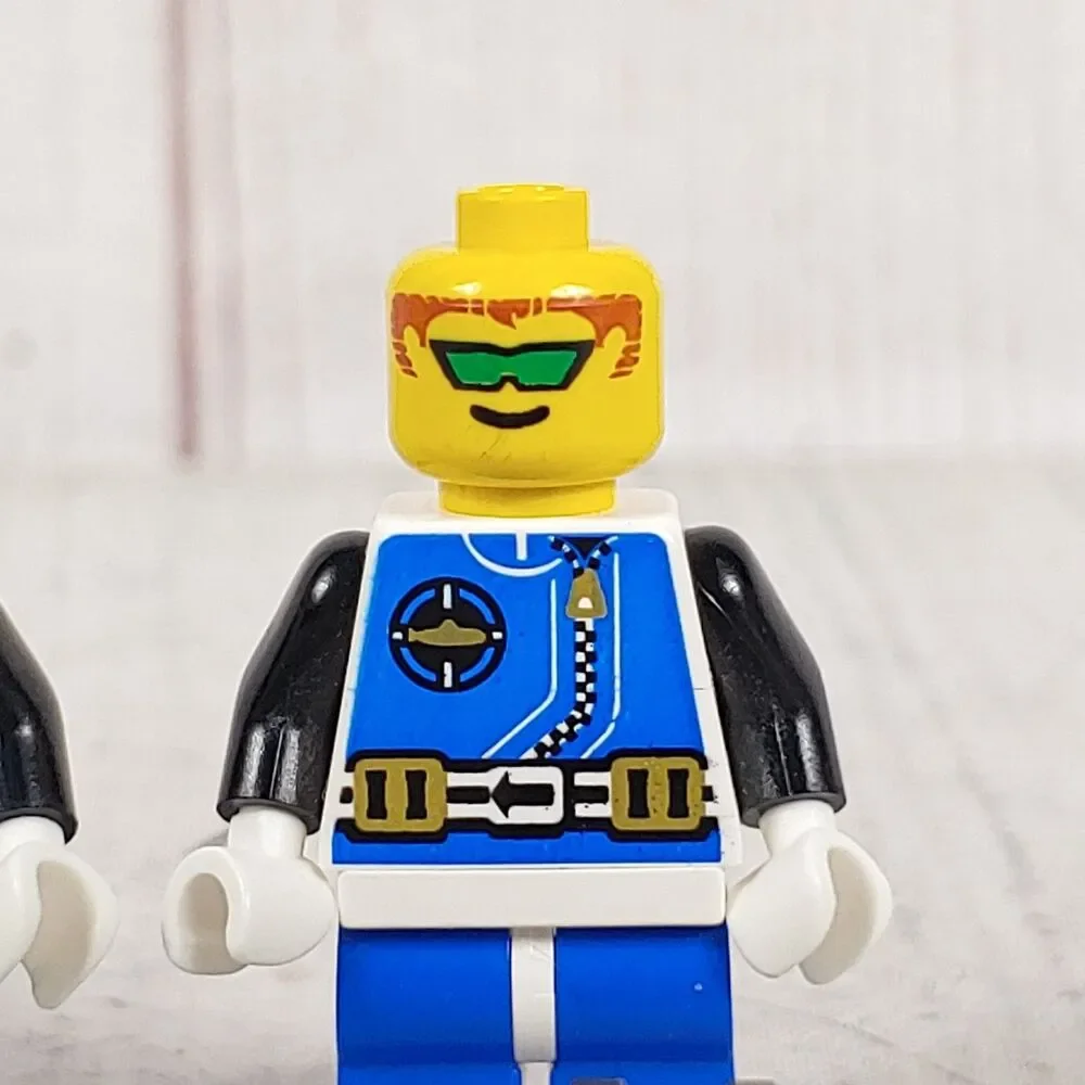 Lot 4 LEGO Aquazone Minifigures - Aquanaut 6175, 6195, 1822, 6125 Diver - Aqu001